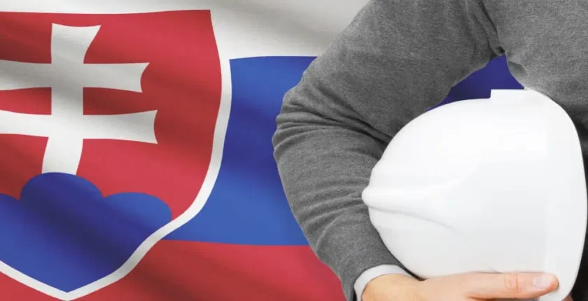 Slovakya Askeri Ücreti 2025